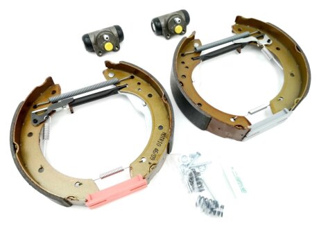 Тормозные колодки барабанные RENAULT 8671012994