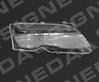 Стекло передней фары Signeda SBM1124RMM
