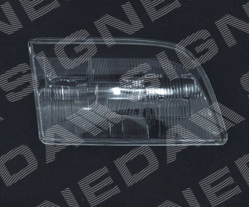 Стекло передней фары Signeda SBZ1106MMR (фото 1)
