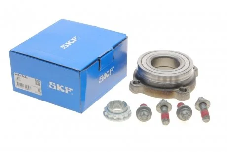 Комплект подшипника ступицы колеса. Задняя ось SKF VKBA 3675