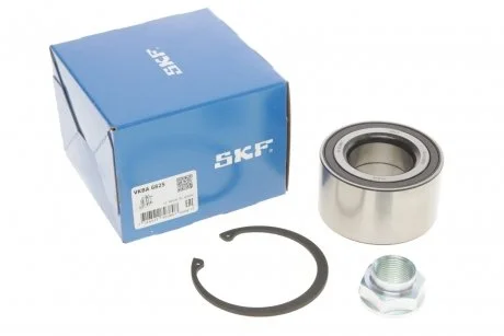 Комплект підшипника маточини колеса. Задня вісь, двостороння сторона SKF VKBA 6825