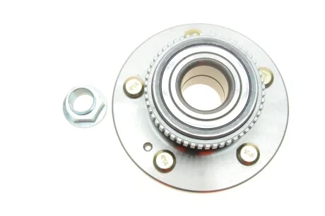 Комплект подшипника ступицы колеса. Задняя ось SKF VKBA 6941