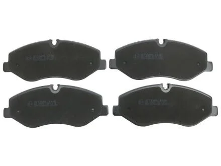 Тормозные колодки передние дисковые STARLINE BD S969