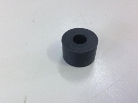 Стійки стабілізатора на передній міст SUZUKI 0932010024