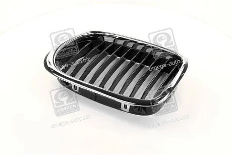 Решітка в капоті лів. BMW 5 E39 (вир-во) TEMPEST 014 0089 991