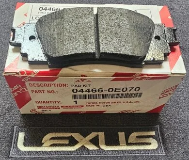 Гальмівні колодки TOYOTA 044660E070