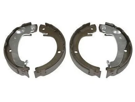 Тормозные колодки задние барабанные TOYOTA 044950F010