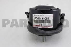 Подушка двигателя TOYOTA 1236131081