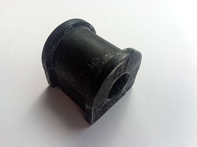 Втулка стабилизатора задний мост TOYOTA 48818-F4010