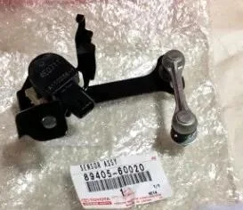 Датчик рівня кузова передній правий TOYOTA 8940560020 (фото 1)