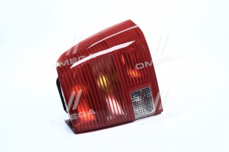 Ліхтар задн. пра. VW PASSAT B5 96-00 TYC 11-A205-01-2B