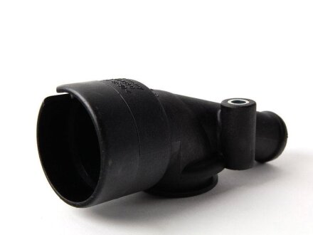 Фланец системы охлаждения VAG 021121133D