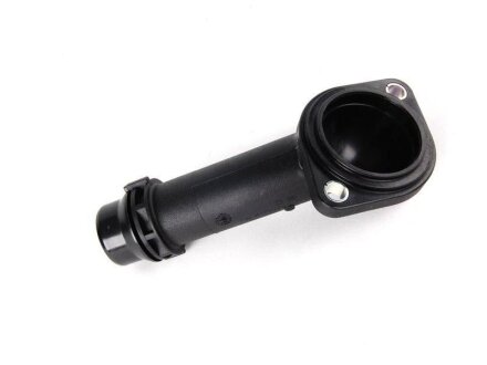 Фланец системы охлаждения VAG 06B121121L