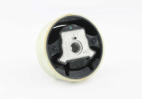 Подушка підрамника верхня VAG 3C0199868C