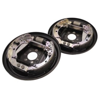 Комплект тормозных колодок VAG 6C0698520A