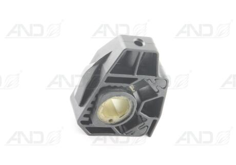 Кронштейн радіатора нижній VAG 6Q0121367A