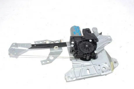 Склопідйомник VAG 8D0839462