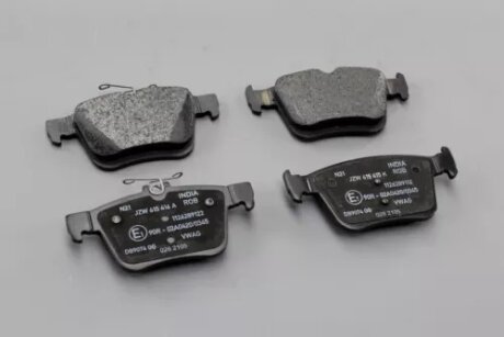 Колодки тормозов VAG JZW698451AA