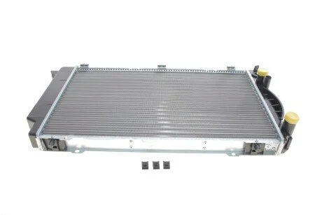 Радіатор охолодження AUDI 80 (вир-во) Van Wezel 03002089