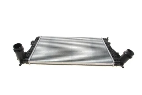 Інтеркулер VOLKSWAGEN JETTA 11>14 (вир-во) Van Wezel 58004377