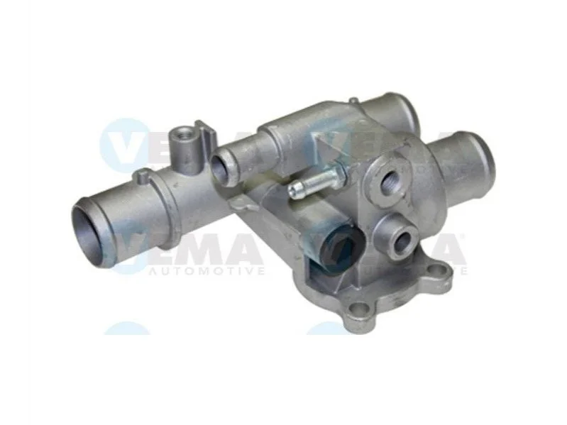 Корпус термостата 1.6MPI 16V Fiat Doblo 00-09, Fiat Stilo 01-10, Fiat Albea 96-11, Fiat Bravo 95-01, Fiat Multipla 03-10, Fiat Palio 96-20, Lancia Lybra 99-05 VEMA VE80018 (фото 1)